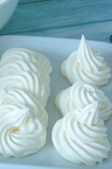 crema pentru prajitura buna pentru ornat diverse prajituri si torturi