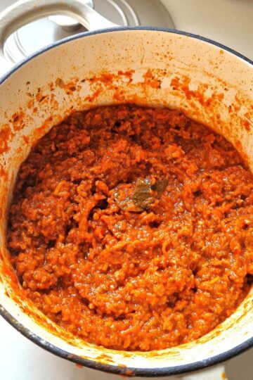 Sos sănătos pentru paste gata de portionat sau servit, in oala mare